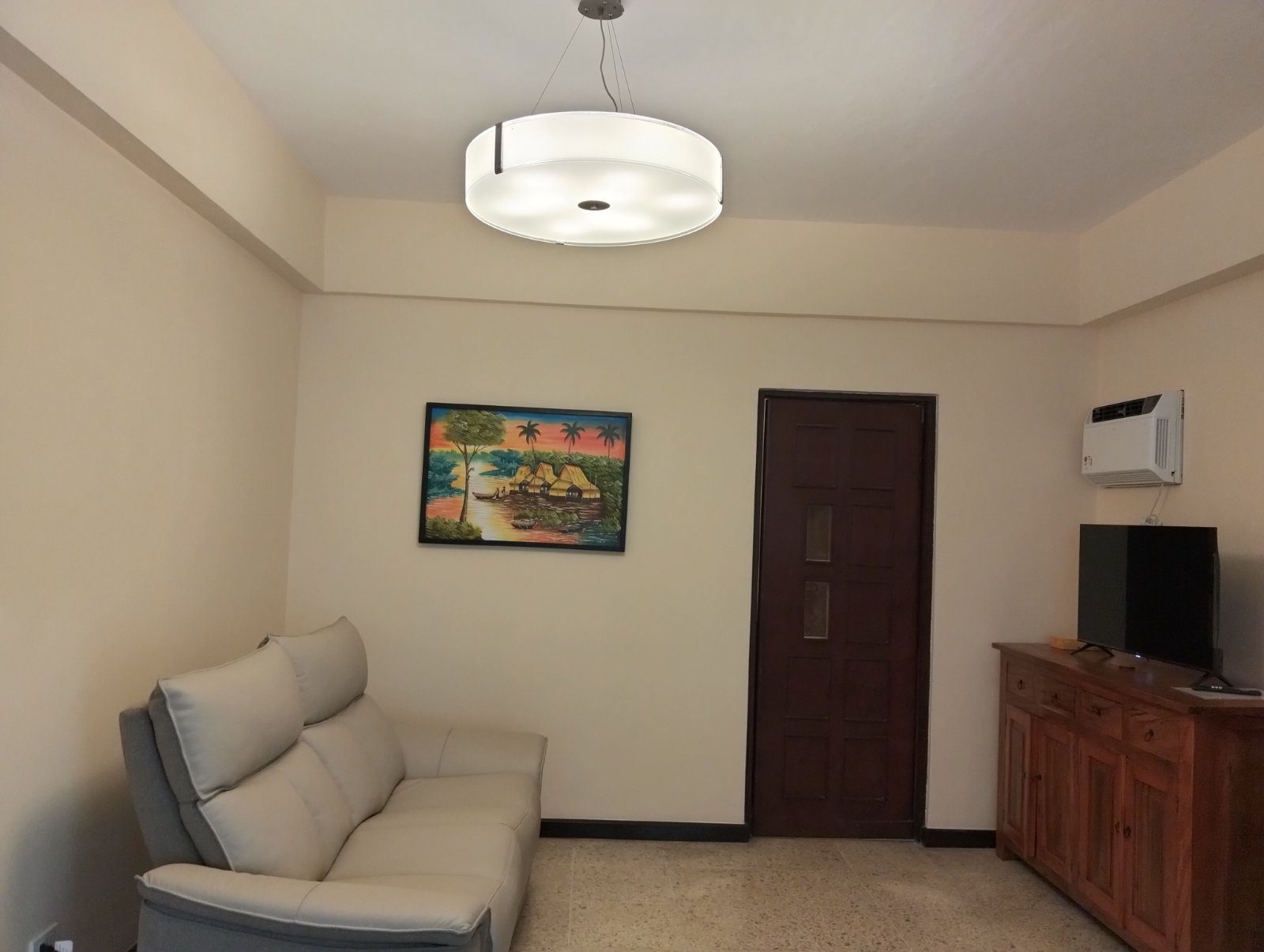 Junior Suite At Raintree Care